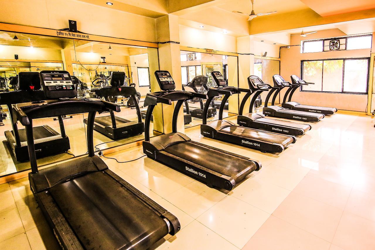 Hotel Sangam Karad Экстерьер фото